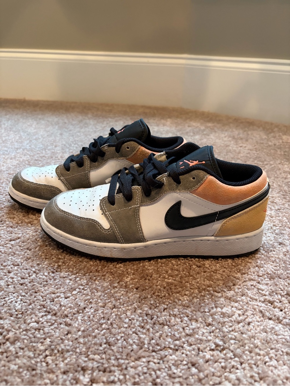 Nike Air Jordan 1 Low — White, Gray , Tan, Peach, Black - 5 Youth